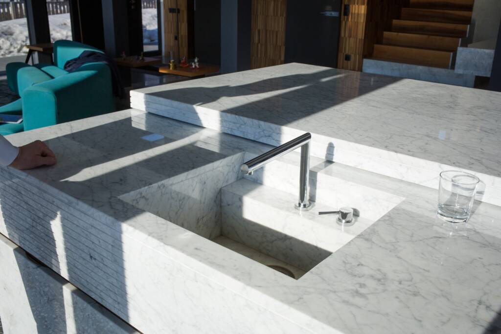outdoor kitchens & patios
